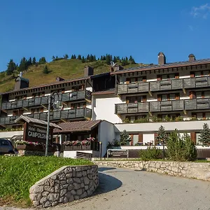 Apart Otel Campolongo, Arabba